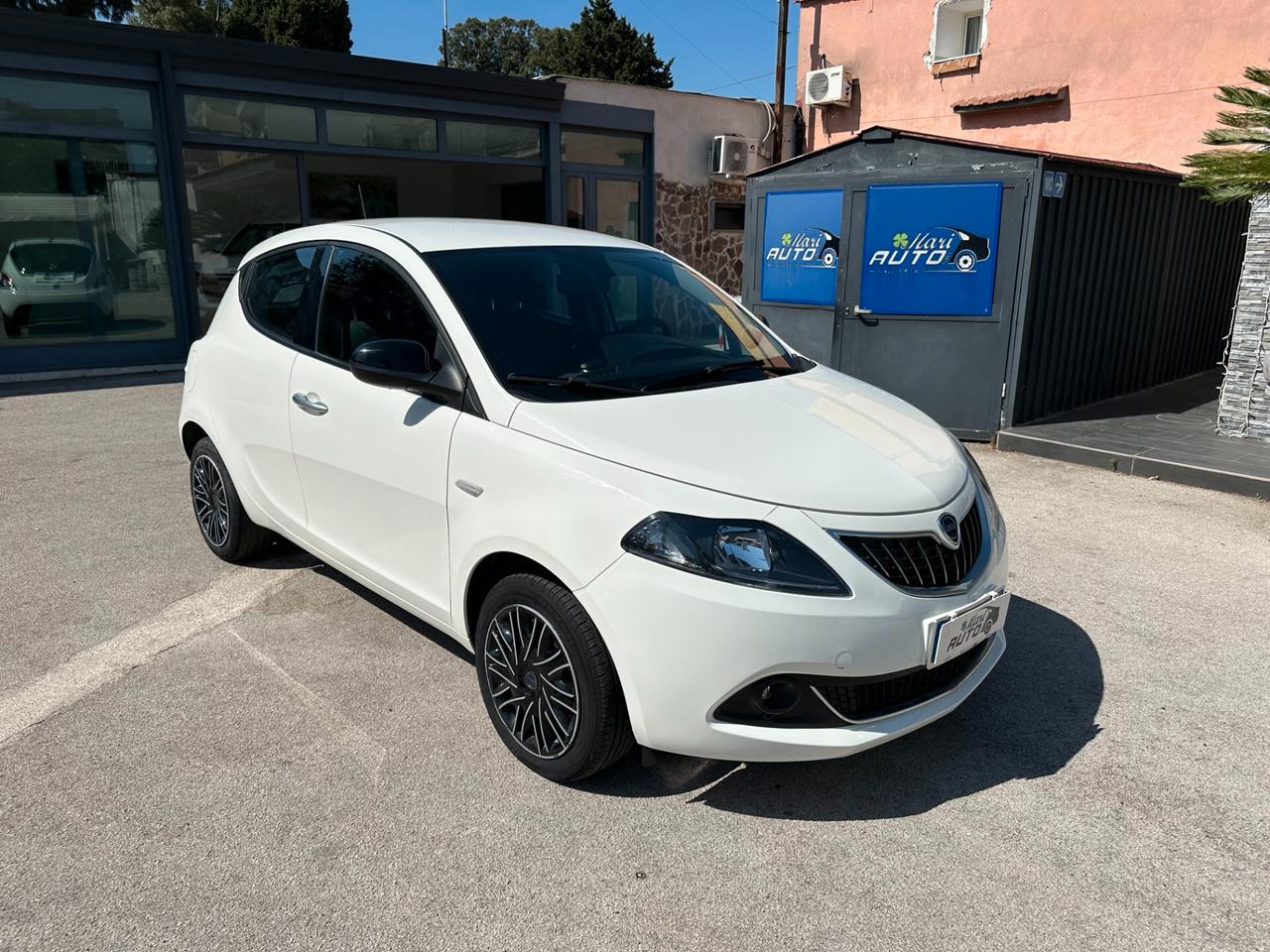 Lancia Ypsilon 1.0 FireFly 5 porte S&S Hybrid Gold