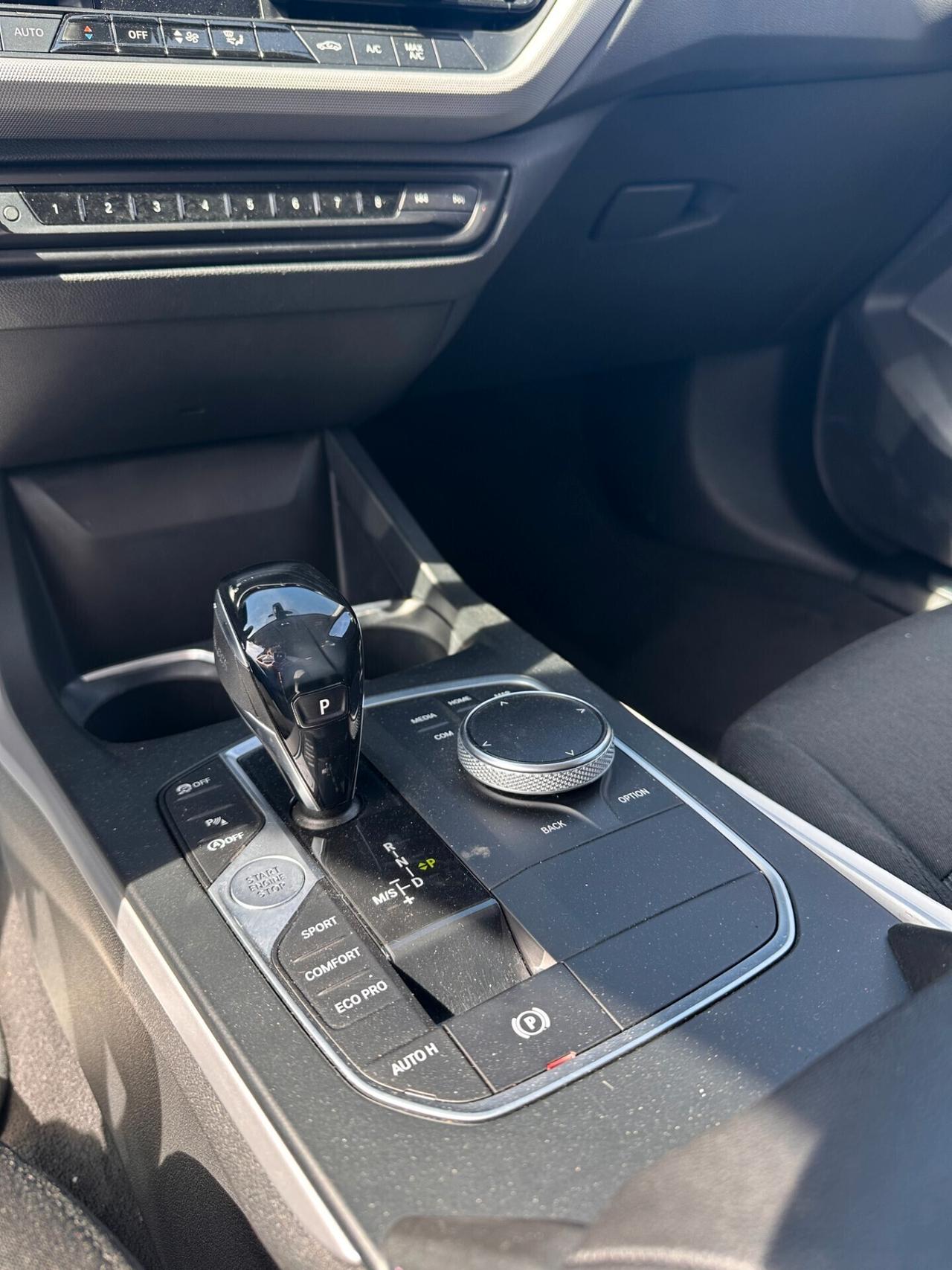 Bmw SERIE1 116d 5p. Advantage