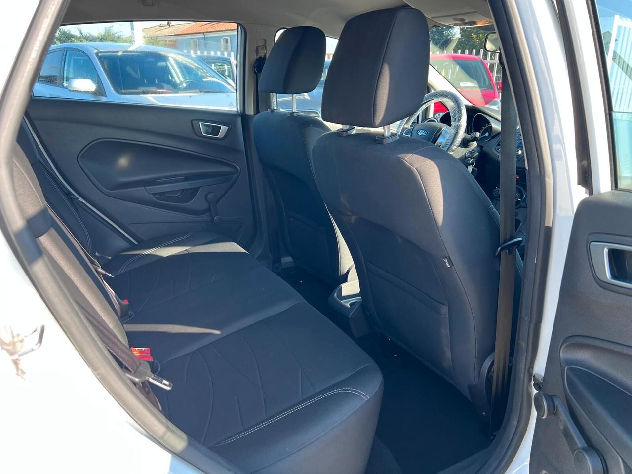 Ford Fiesta 1.5 TDCi 75CV 5 porte Black & White Edition