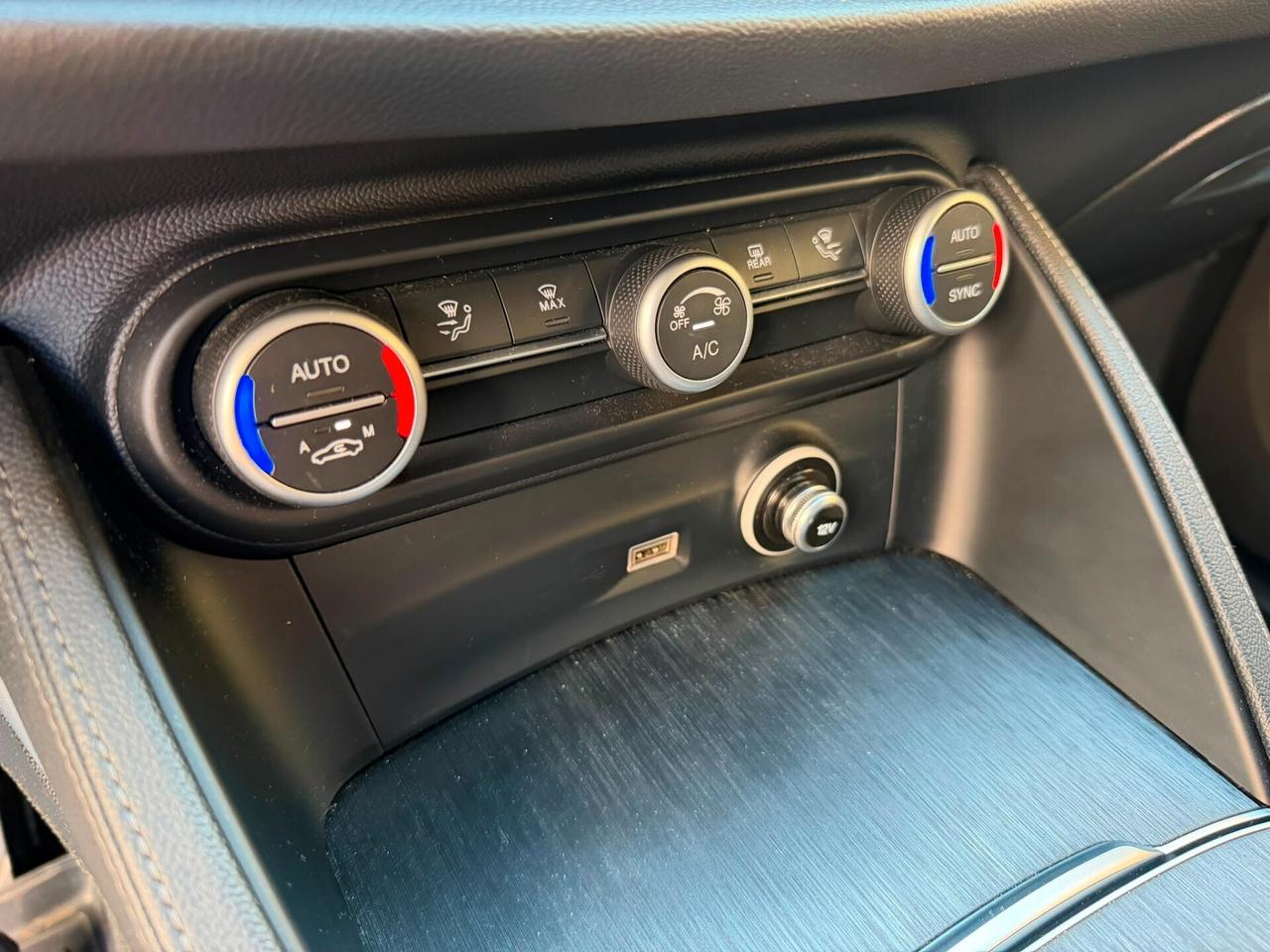 Alfa Romeo Stelvio 2.2 Turbodiesel 160 CV AT8 RWD Super