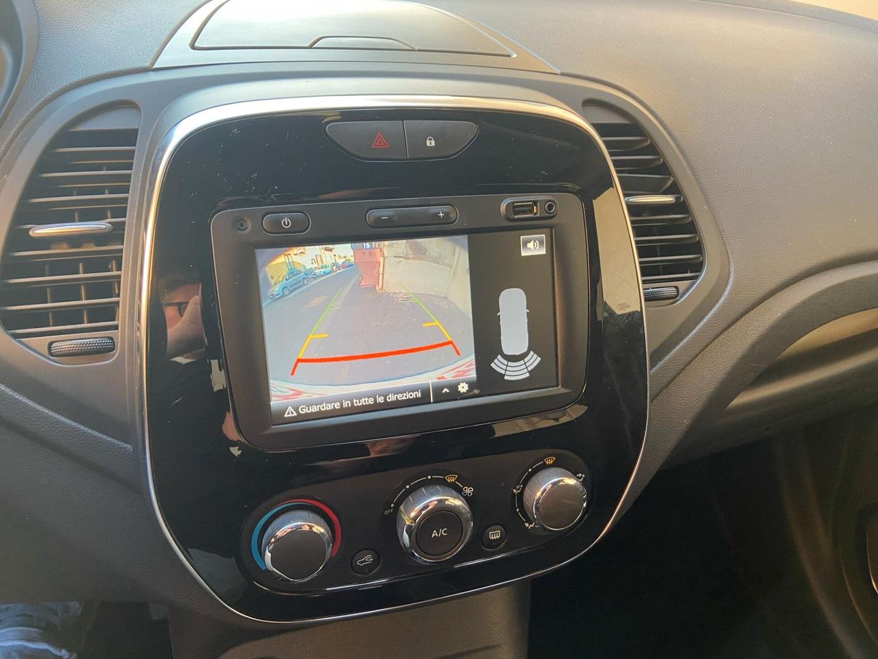 Renault Captur dCi 8V 90 CV EDC Business