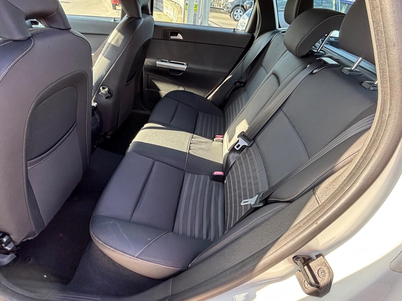 Volvo V50 D4 R-design