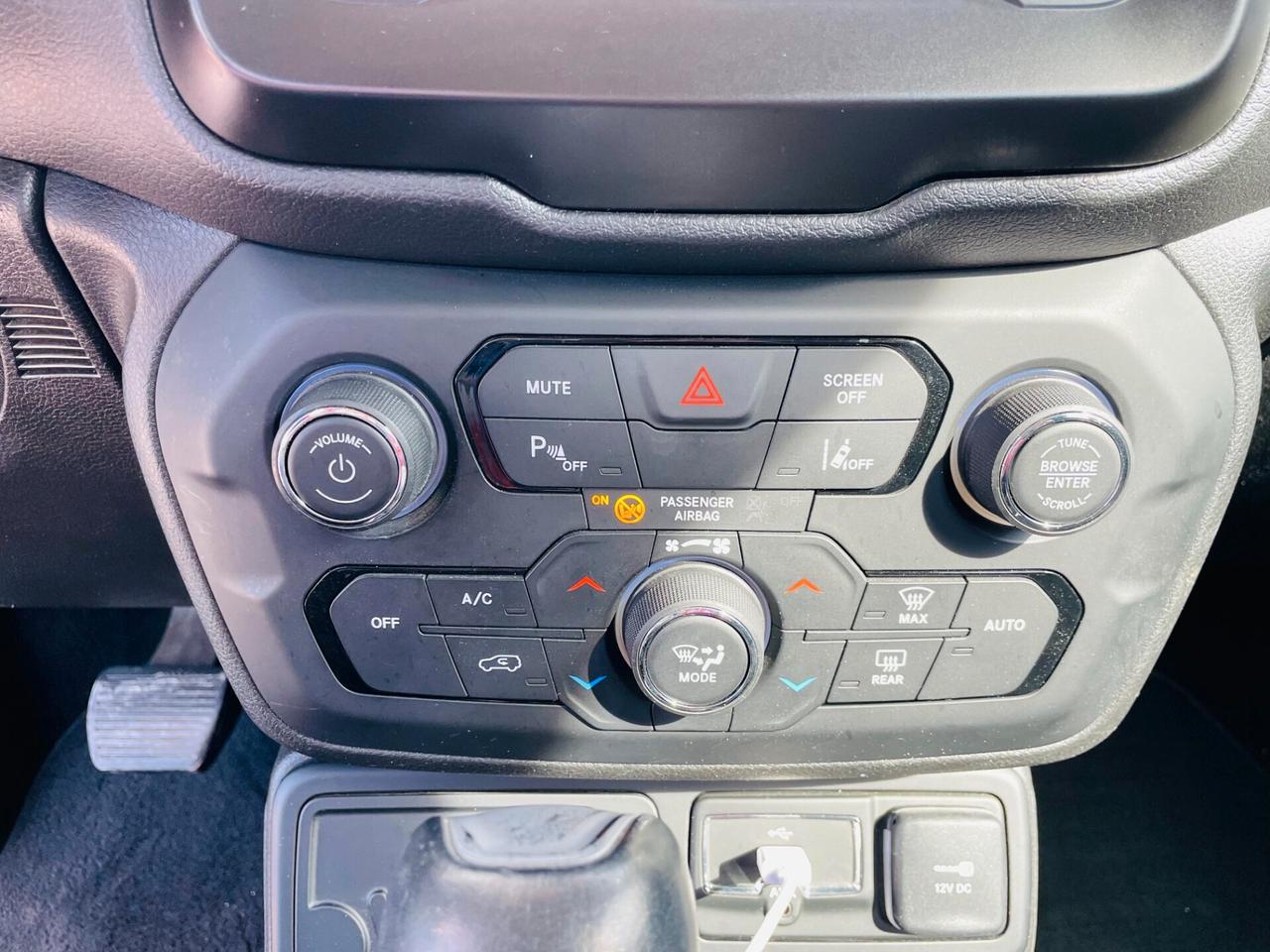 Jeep Renegade 1.3 T4 DDCT S