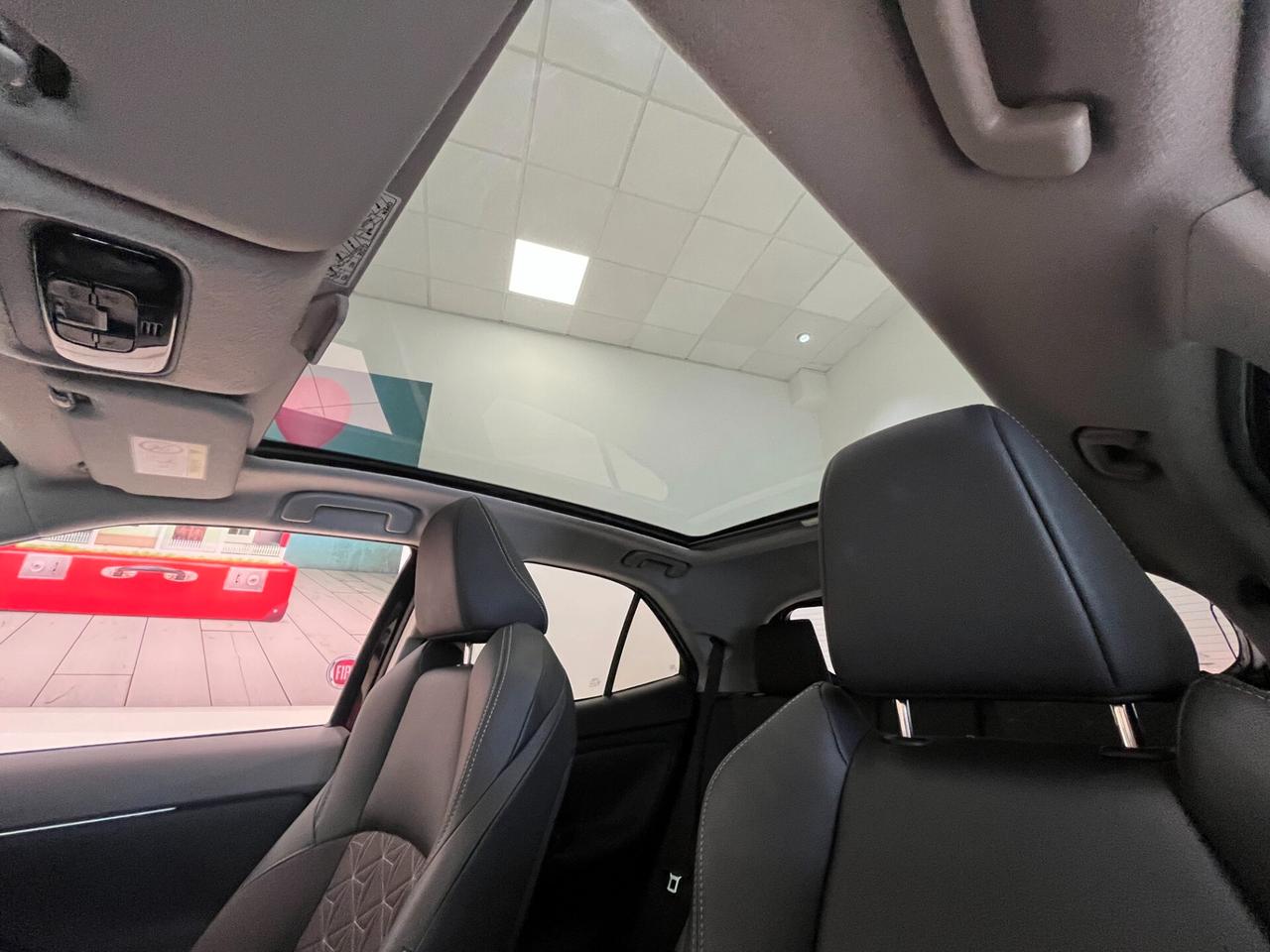 TOYOTA YARIS CROSS 1.5 HYBRID AUT.