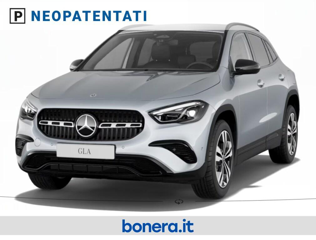 Mercedes GLA 180 180 Progressive Advanced Plus 7G-DCT