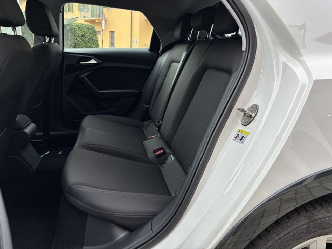 Audi A1 allstreet 30 TFSI APP CONNECT-16"