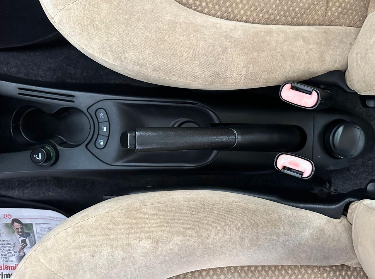 Lancia Ypsilon 1.2 16V Platino