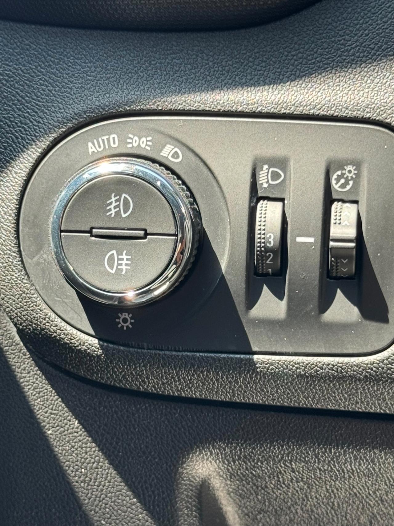 Opel Crossland X 1.2 12V Start&Stop Innovation IVA ESPOSTA