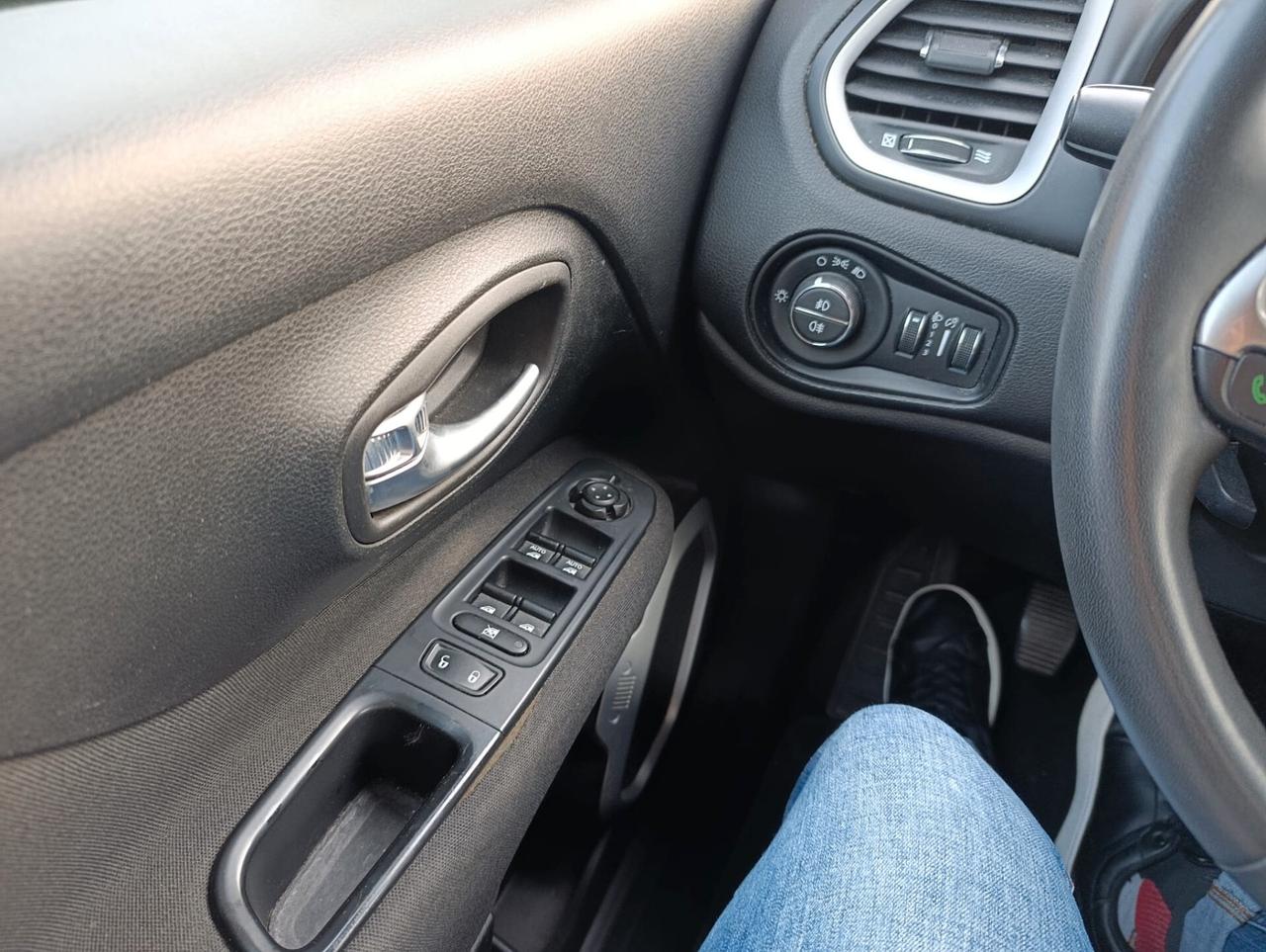 Jeep Renegade 1.6 Mjt 120 CV Longitude