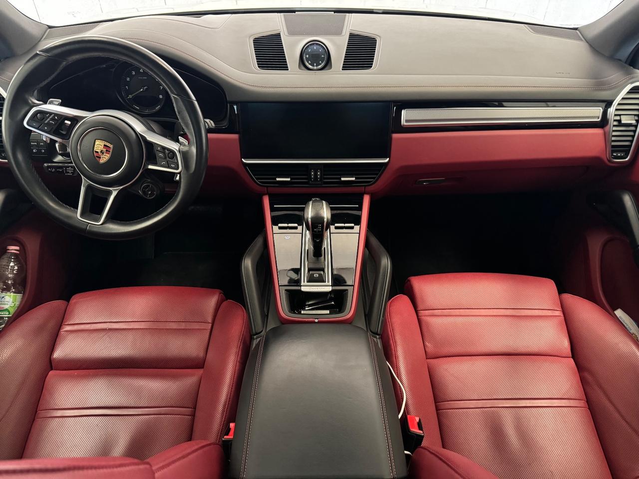 Porsche Cayenne 3.0 V6 E-Hybrid Platinum Edition