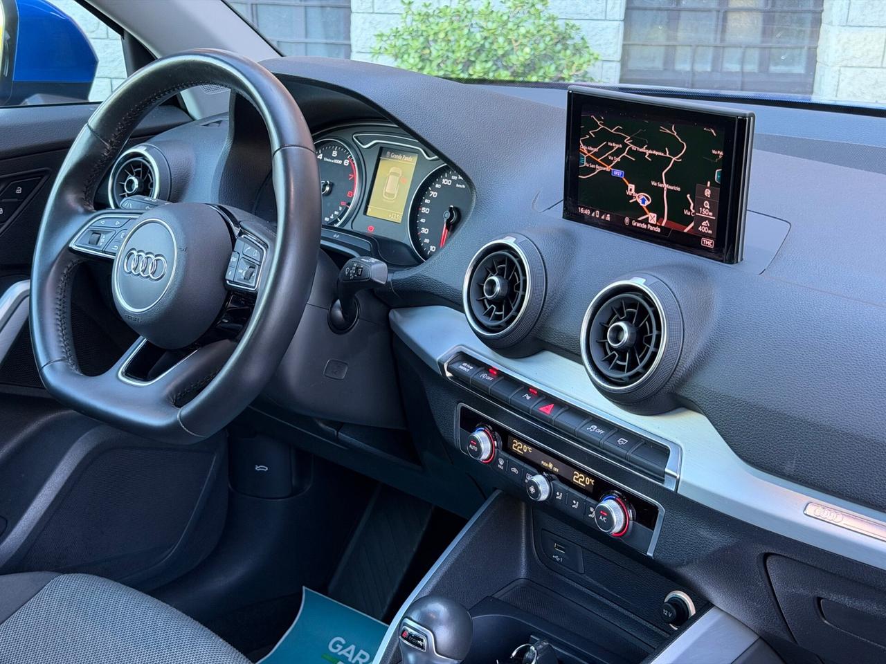 Audi Q2 35 TFSI S tronic Identity Black