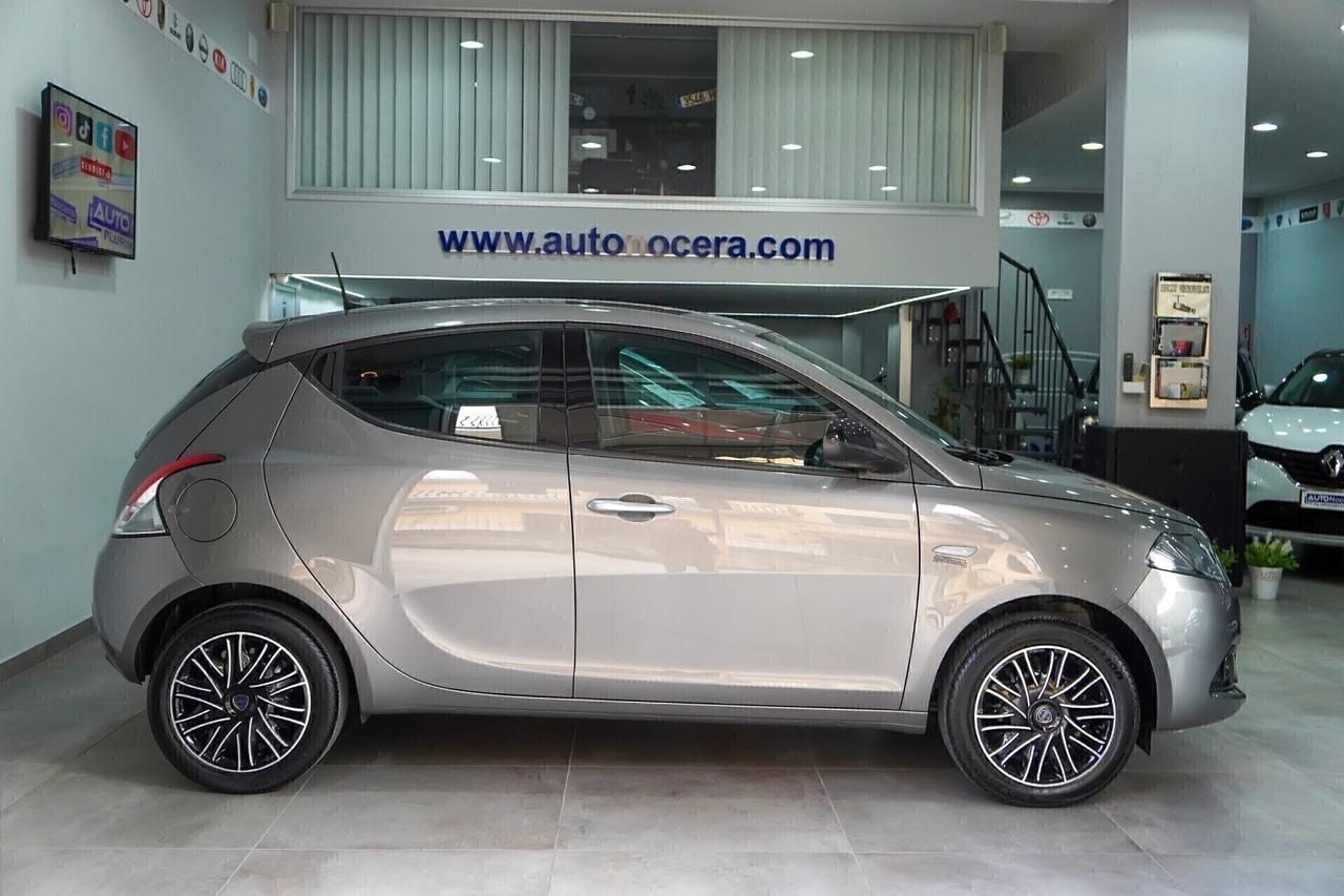 Lancia Ypsilon 1.0 HYBRID 70cv GOLD - 5° POSTO