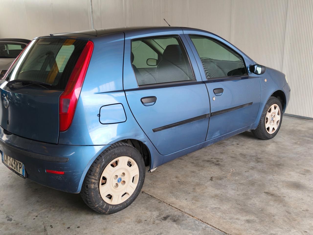 Fiat Punto 1.2i 5 porte