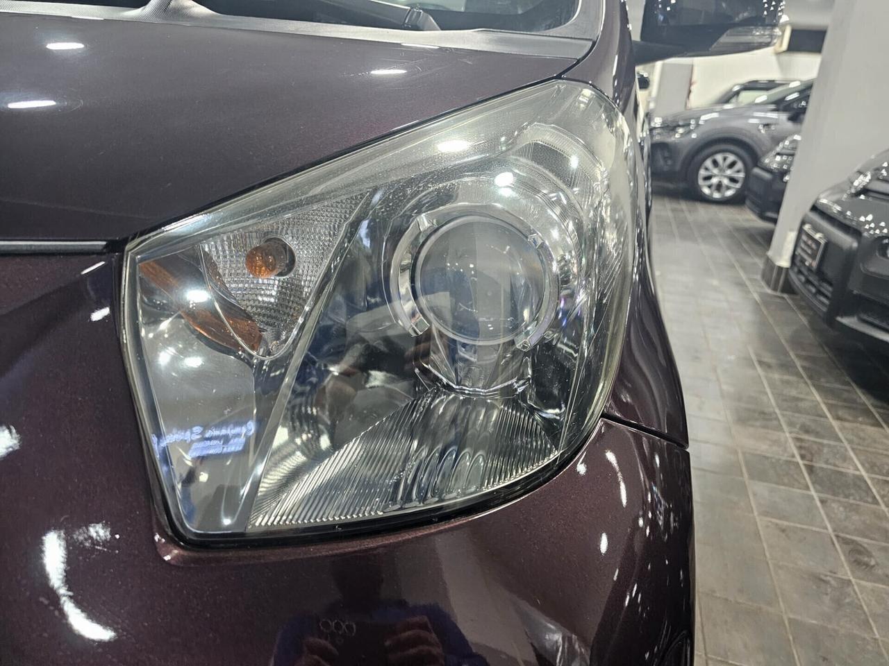 NUOVA TOYOTA iQ 1.0 VVT-i SOL 68CV BLACK LINE