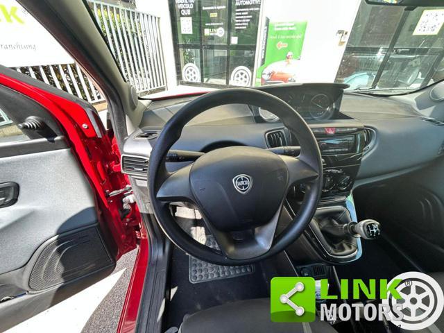 LANCIA Ypsilon 1.2 69 CV 5 porte Platinum