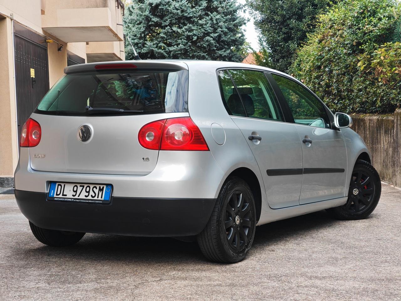 Volkswagen Golf 1.6 BENZINA 102cv / 139.000km / Neop.