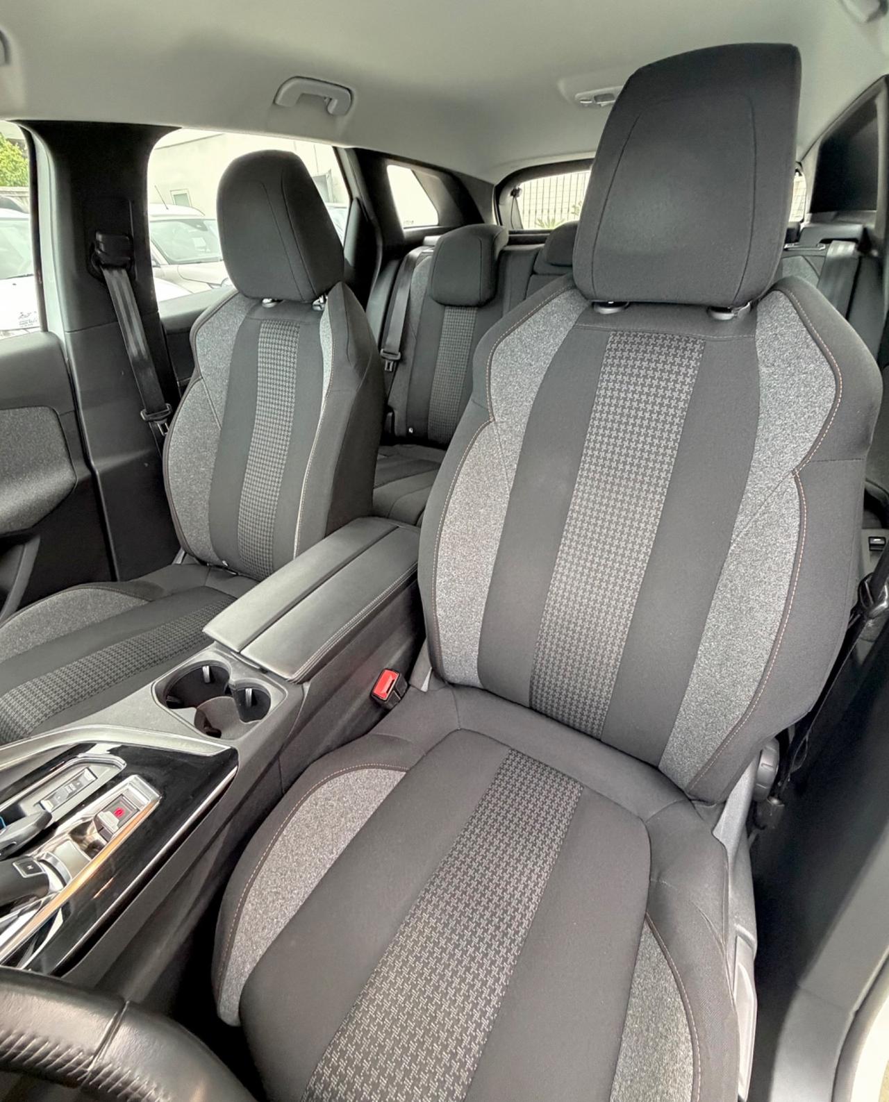 Peugeot 3008 1.5 Diesel Aut. 130 Cv