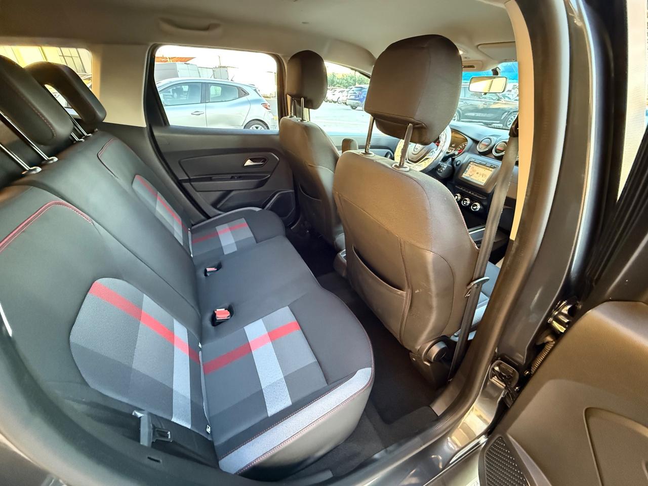 Dacia Duster 1.6 SCe GPL 4x2 - Neopatentati