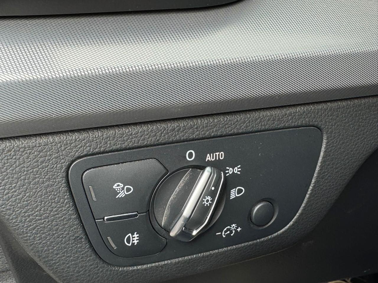 Audi Q5 2.0 TDI quattro S tronic Business Sport