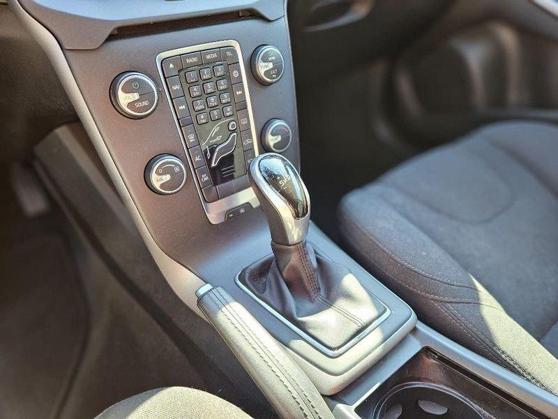 Volvo V40 D2 Geartronic Momentum