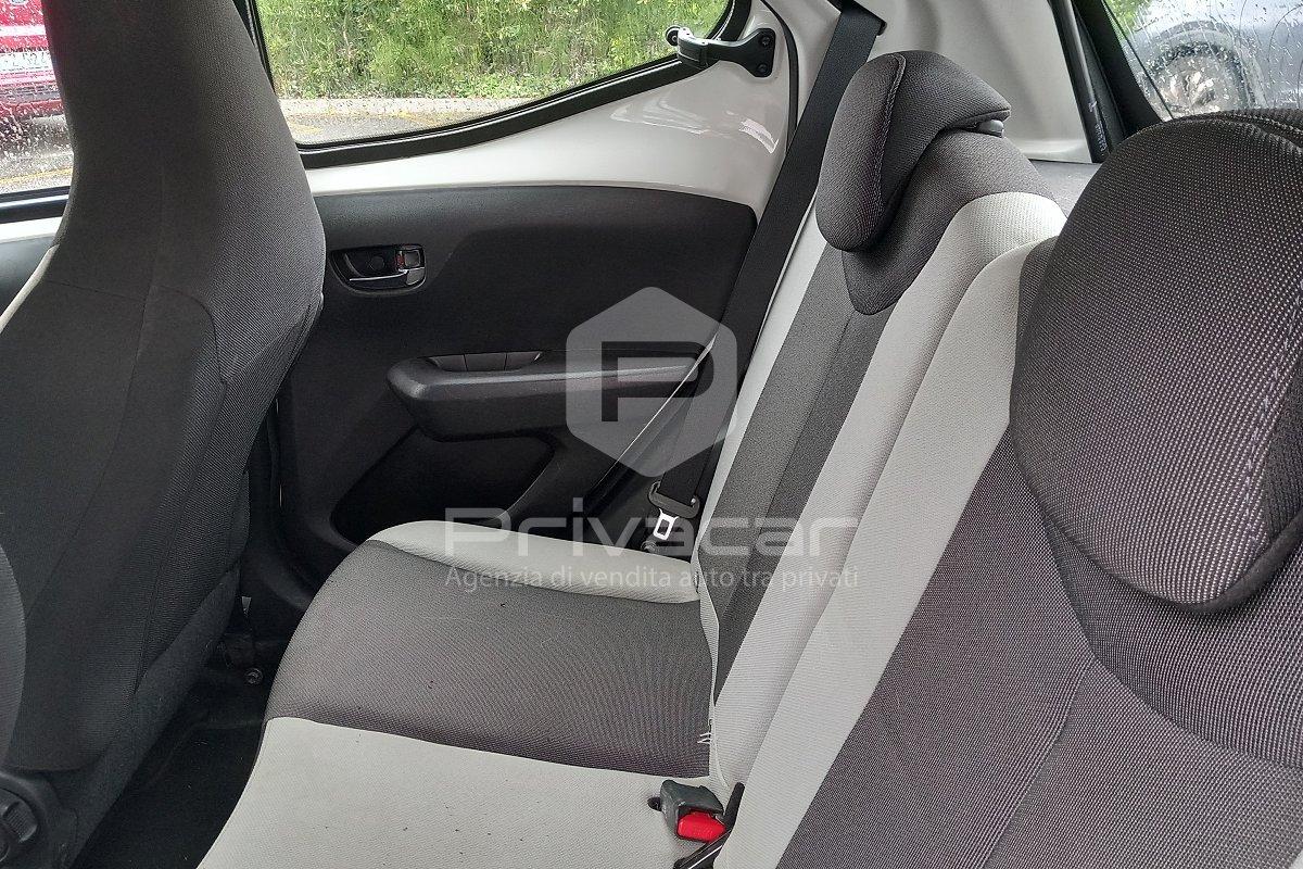 TOYOTA Aygo 1.0 VVT-i 69 CV 5 porte x-play