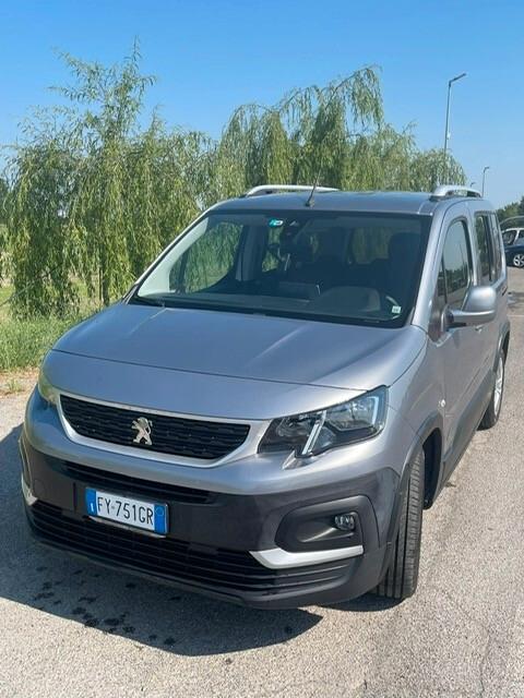 Peugeot Rifter BlueHDi 130 S&S EAT8 Active Standard