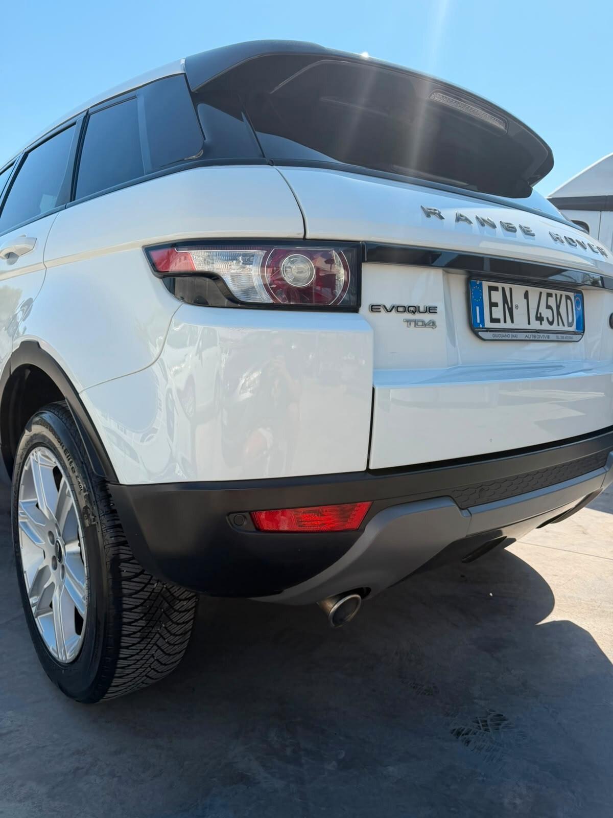 Land Rover Range Evoque 2.2 TD4 5p. Prestige
