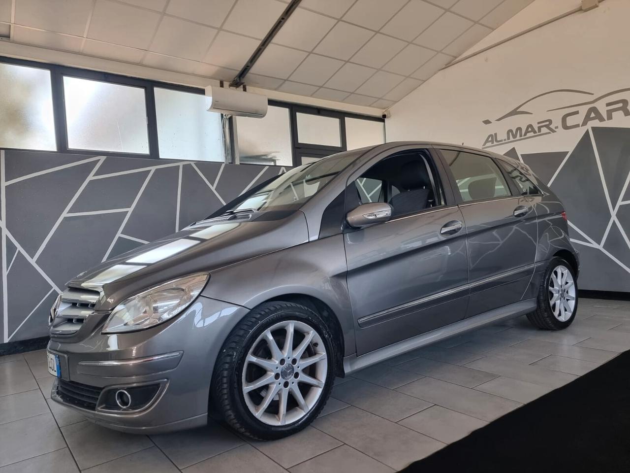 Mercedes-benz B 180 CDI NEOPATENTATI