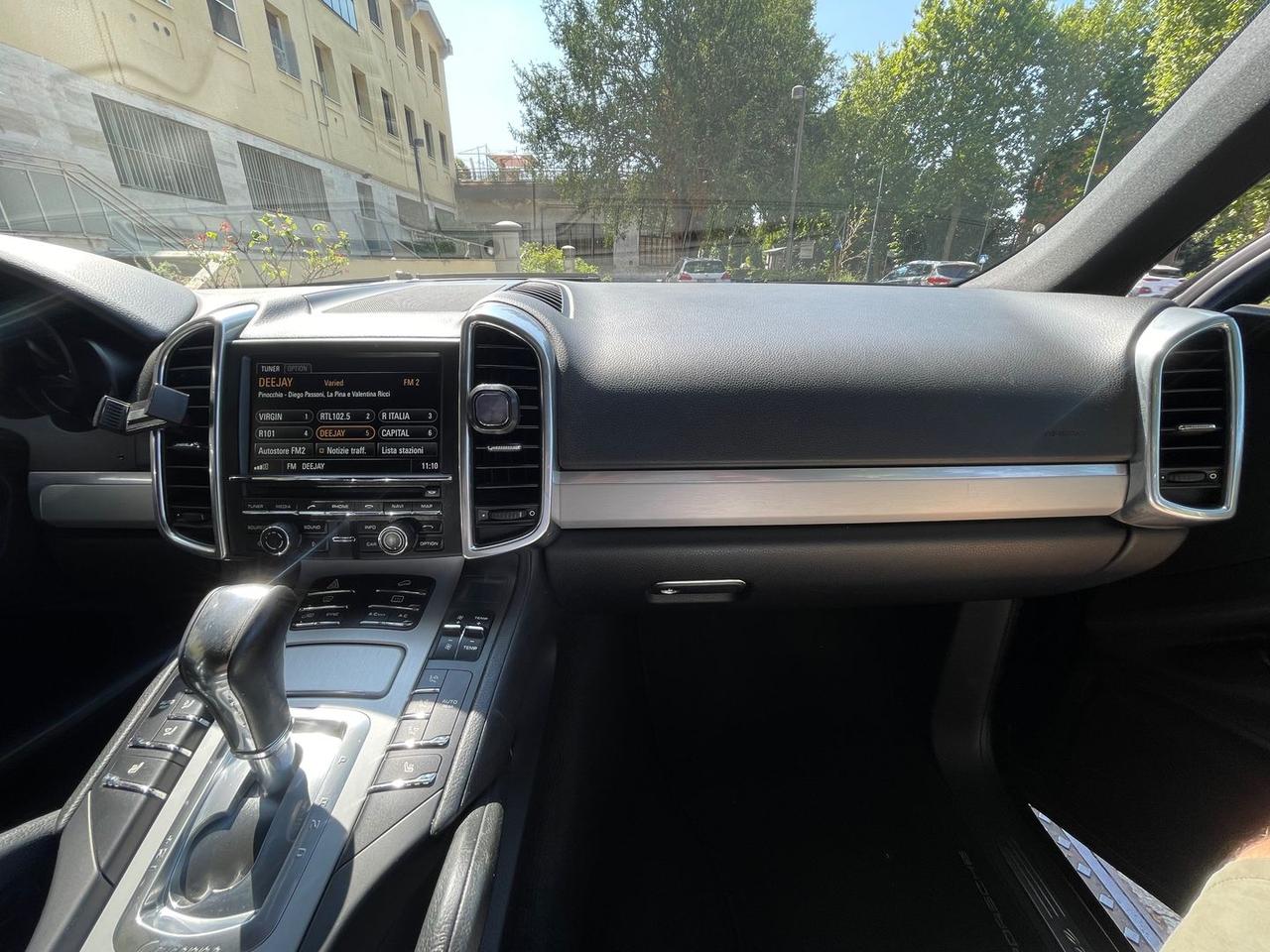 Porsche Cayenne Platinum Edition 3.0 #6240