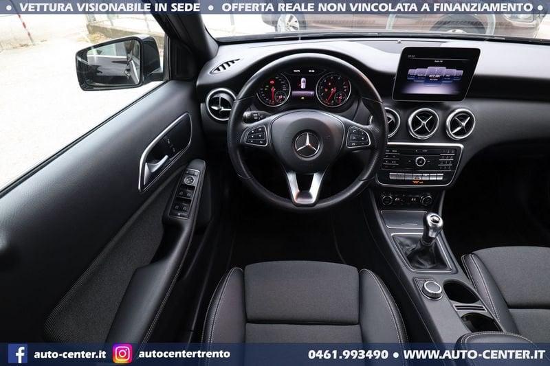 Mercedes-Benz Classe A A 180 AMG Night 1.6 122cv