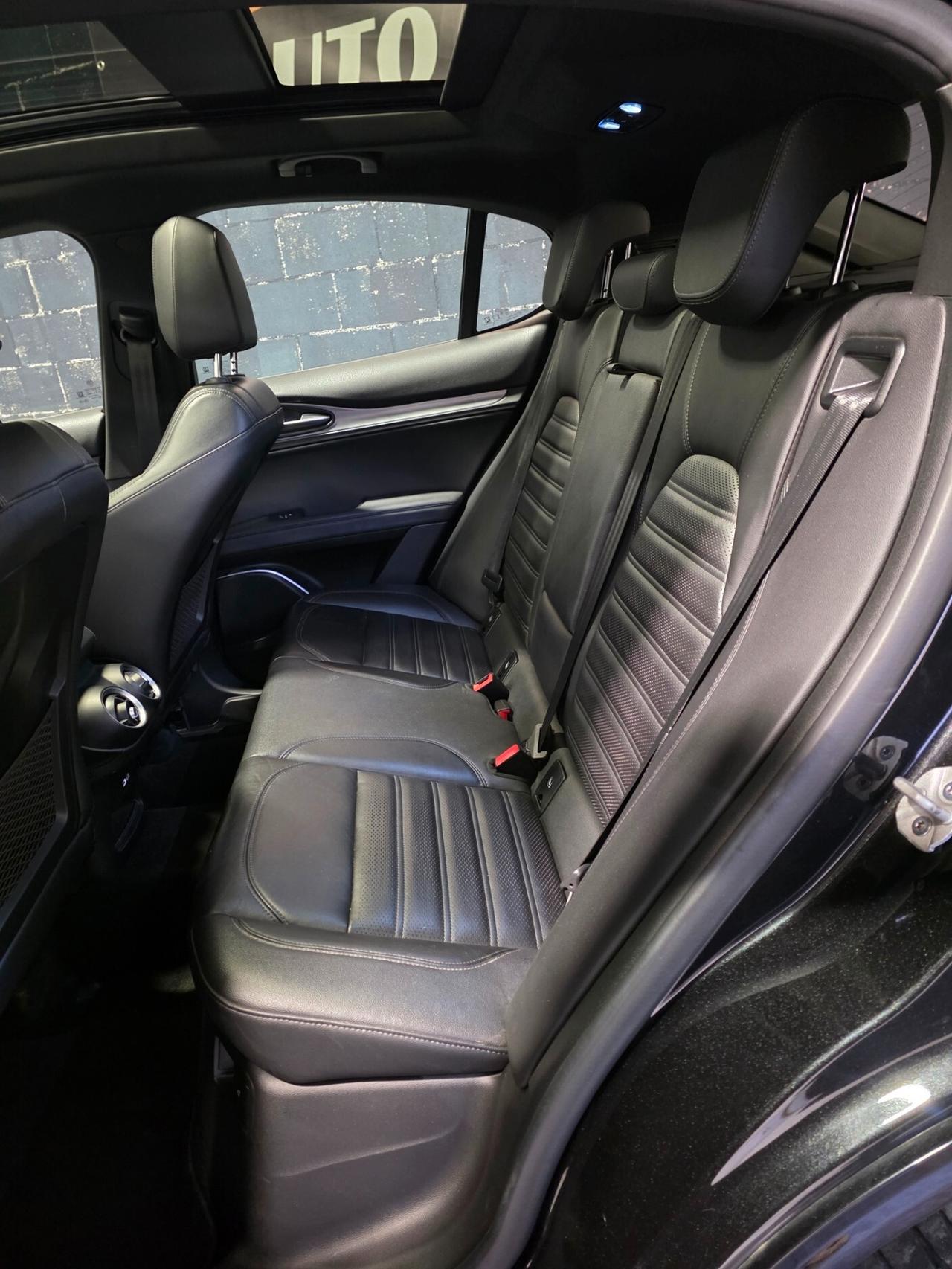 Alfa Romeo Stelvio 2.2 Turbodiesel 210 CV AT8 Q4 Veloce