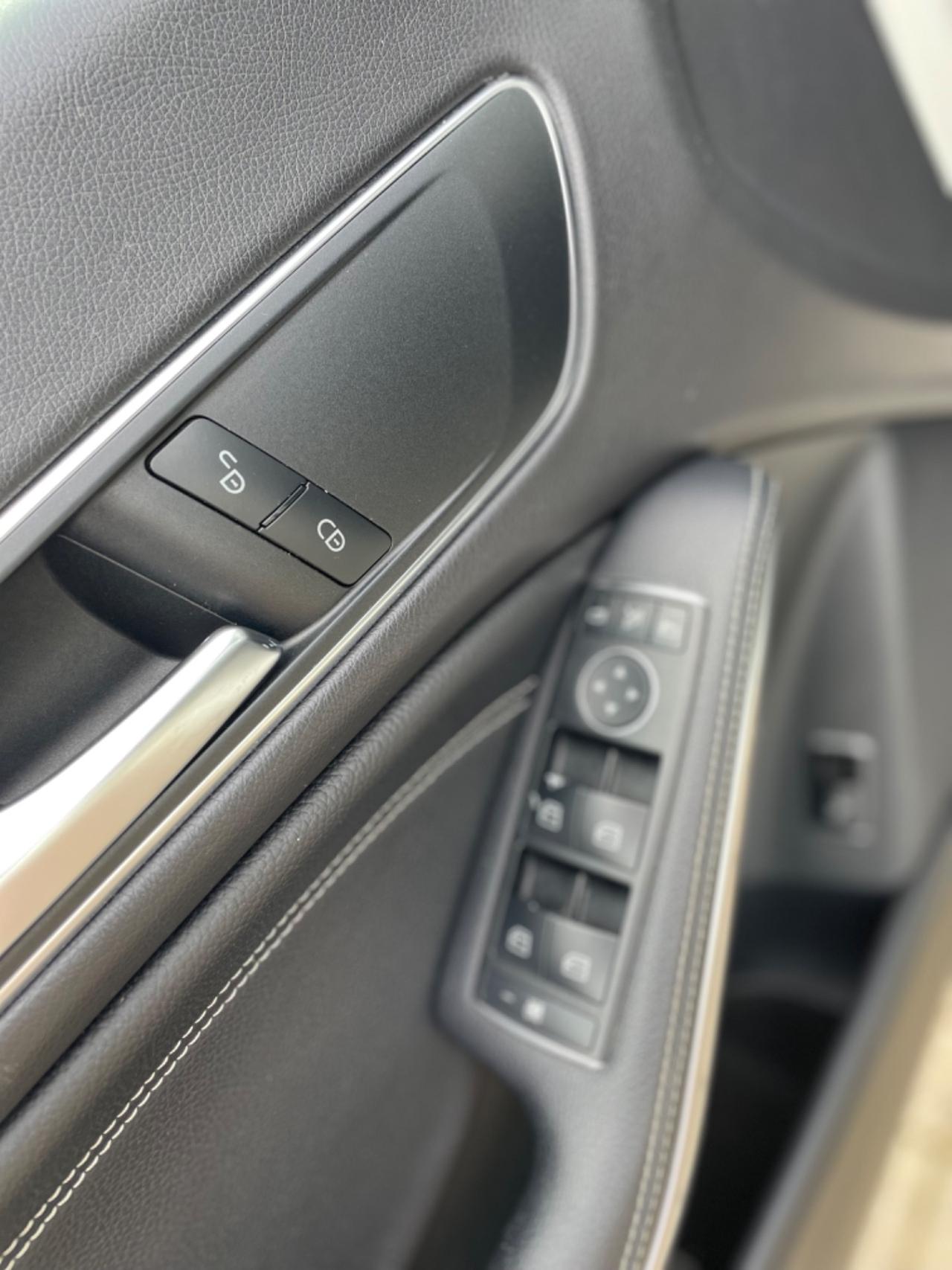 Mercedes-benz CLA 200 CLA 200 d Automatic Premium