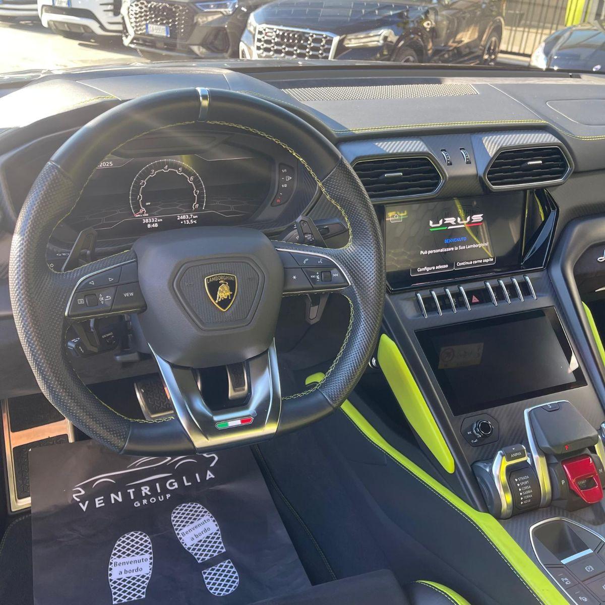 LAMBORGHINI - Urus - 4.0