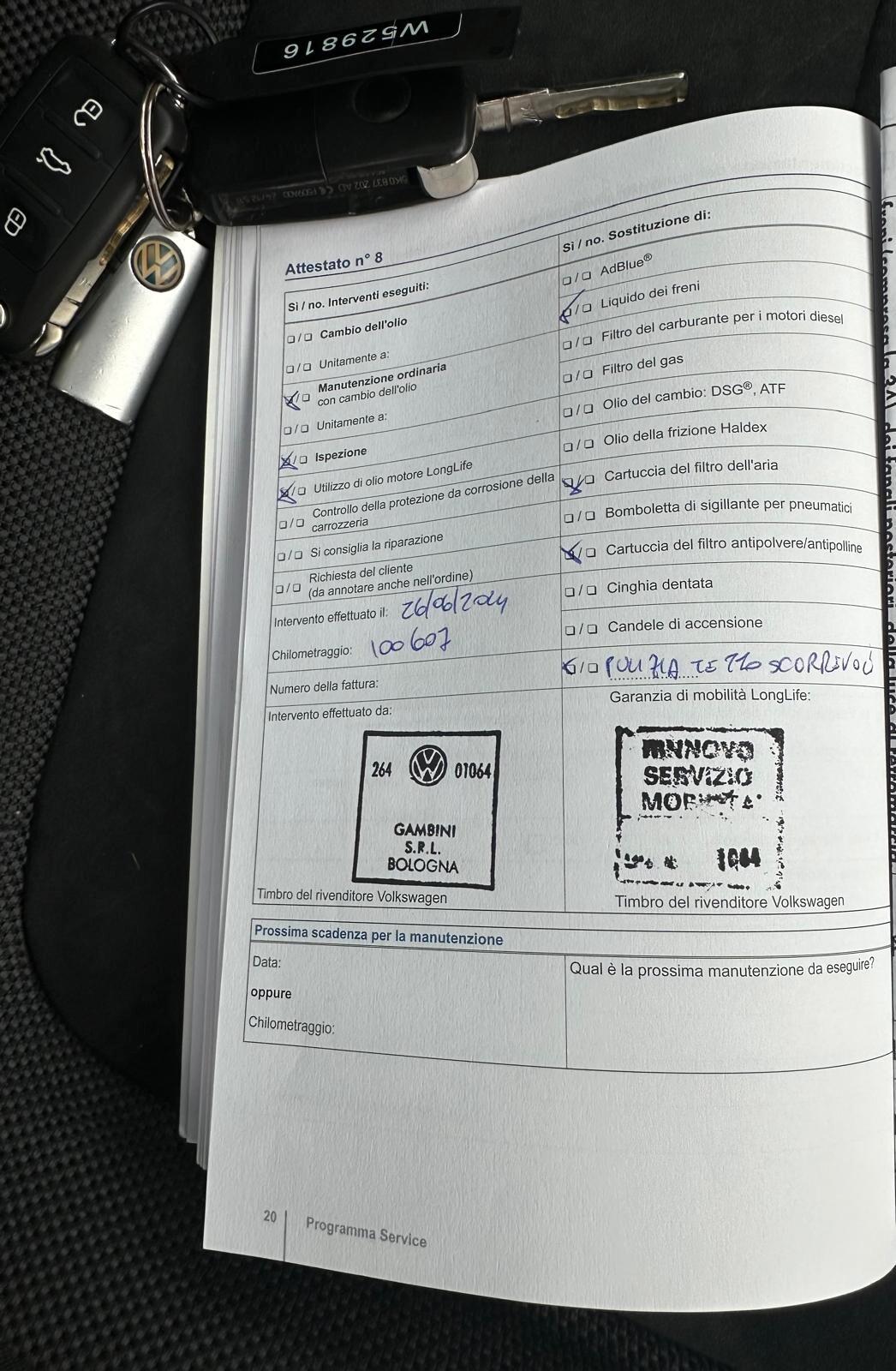 Volkswagen Tiguan 2.0 TDI Plus 110 CV Sport & Style BlueMotion Tech. TETTO APRIBILE E TUTTI TAGLIANDI VW