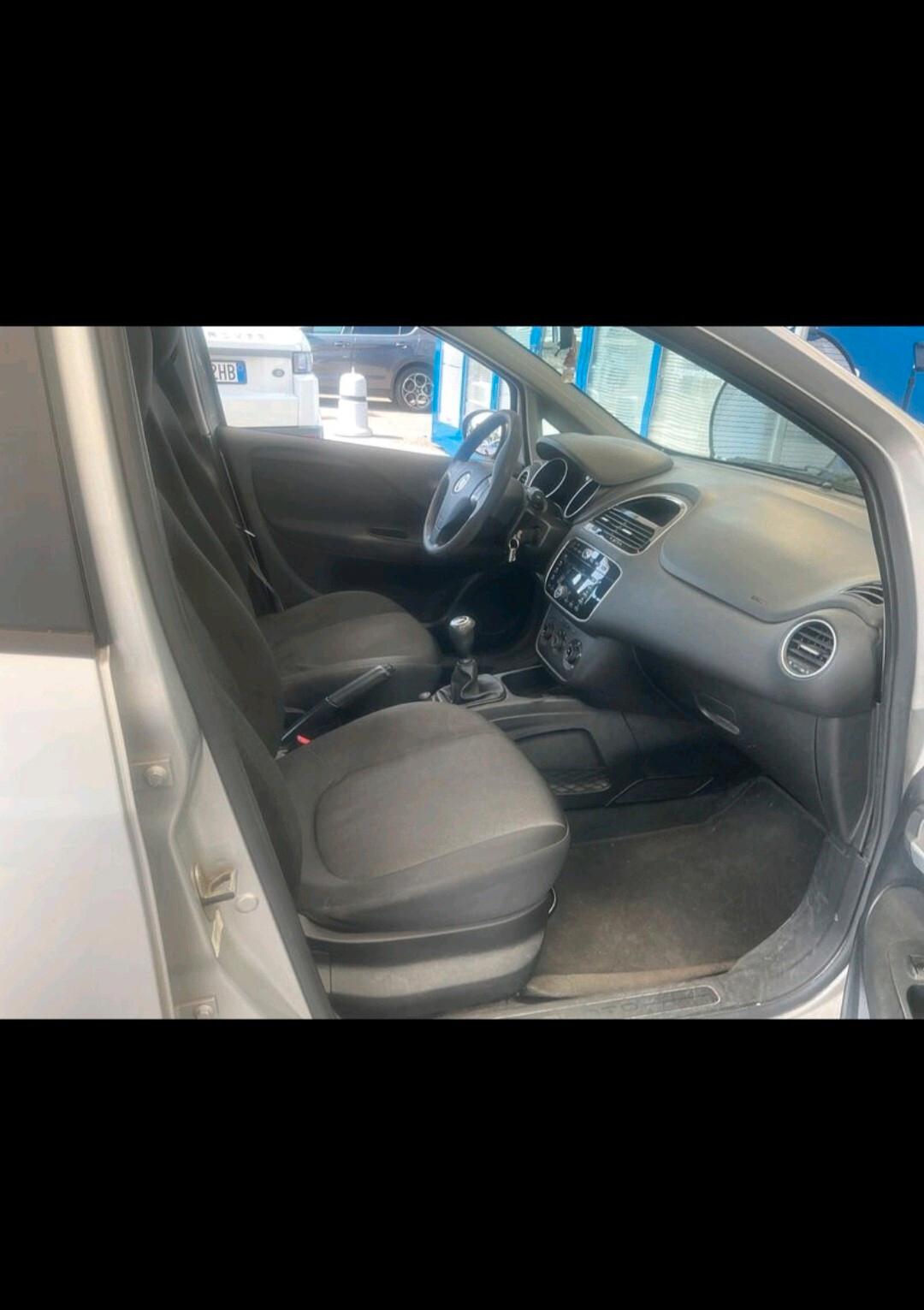 Fiat Punto 1.3 MJT II 75 CV 5 porte Lounge 2014