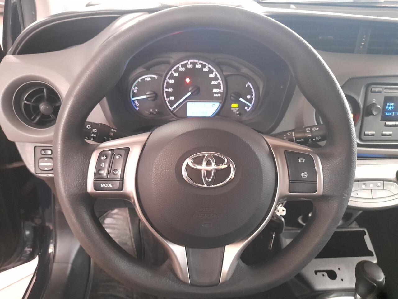 Toyota Yaris 1.5 Hybrid 5 porte Cool