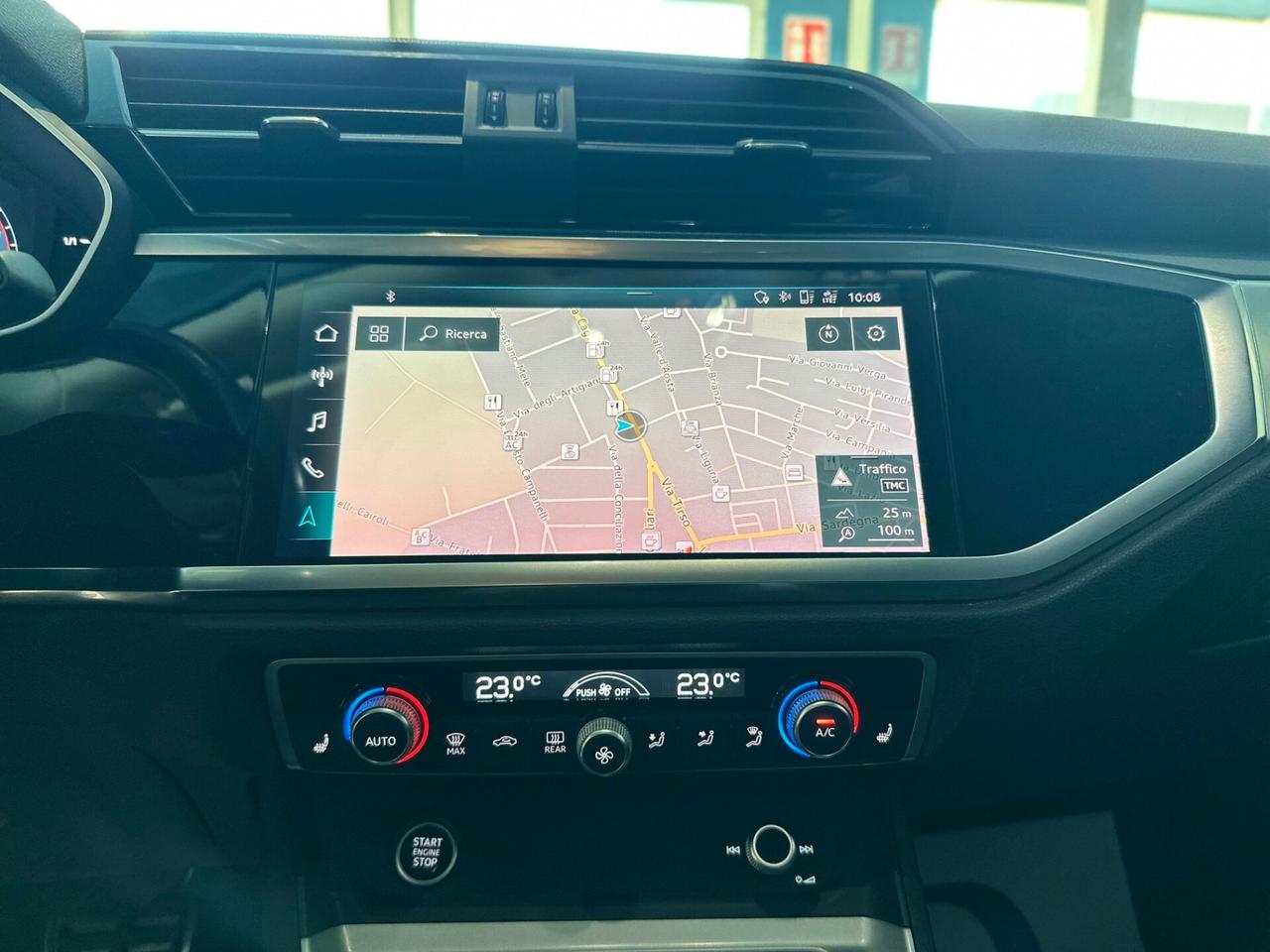 Audi Q3 35 TDI S tronic Business