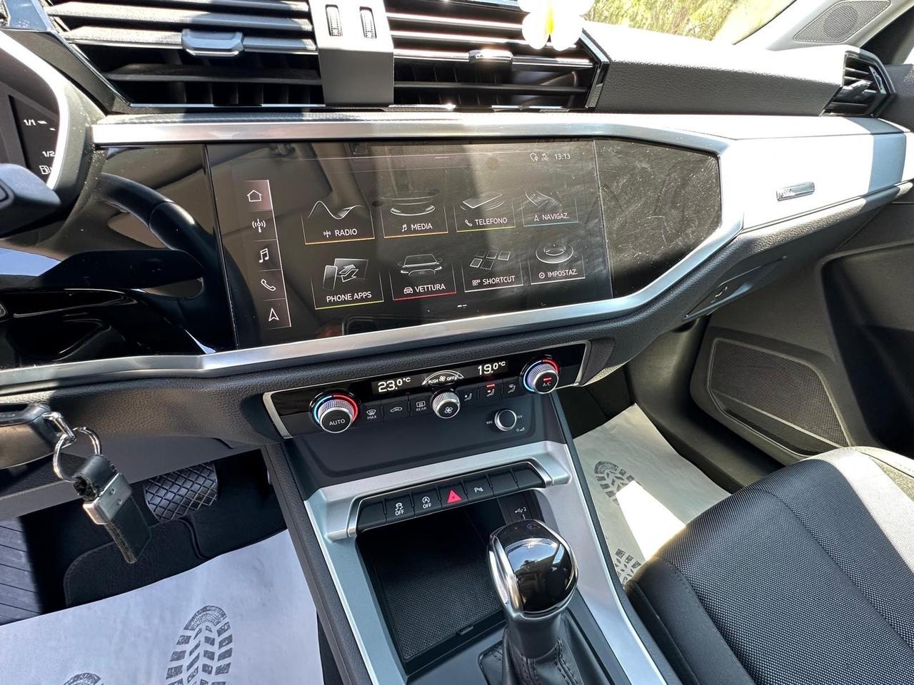 Audi Q3 35 TDI S tronic Business