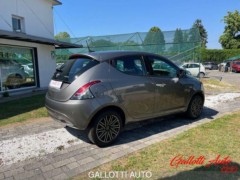 Lancia Ypsilon 1.0 FireFly 70cv S&S Hybrid GOLD