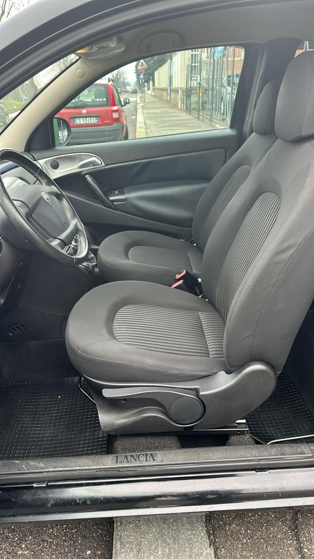 Lancia Ypsilon 1.2 GPL