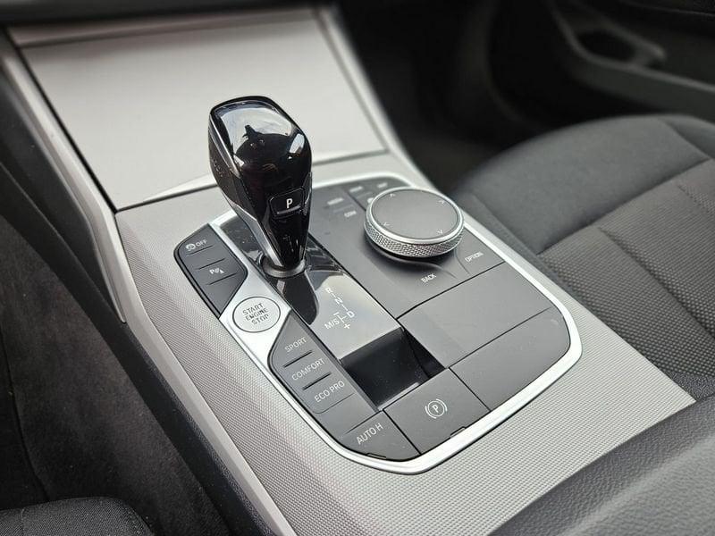 BMW Serie 3 318d 48V Business Advantage auto