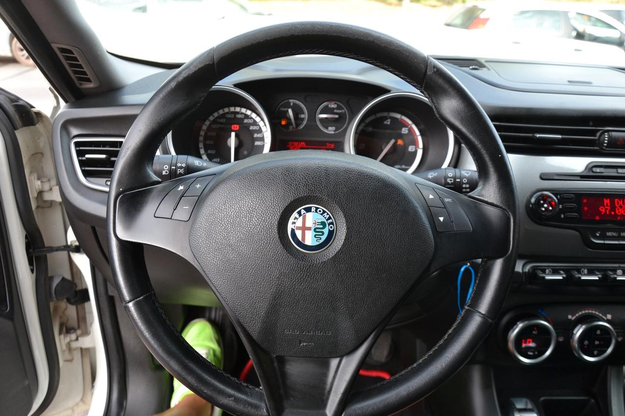 Alfa Romeo Giulietta 1.6 JTD 105CVDISTINCTIVE6MPREZZOSENZAVINCOLIUNIPRO'-GARANZIA12 MESI**DISTRIBUZIONE OK