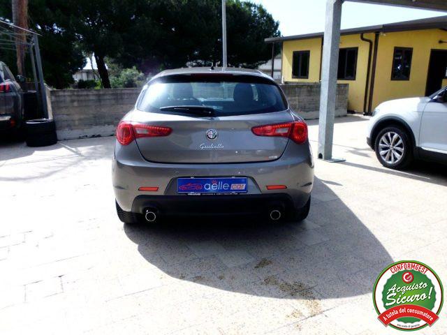 ALFA ROMEO Giulietta 1.6 JTDm-2 105 CV Distinctive