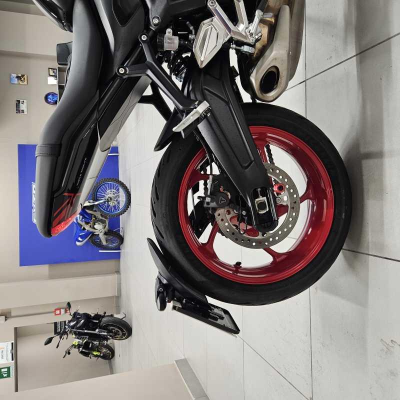 Triumph Trident 660 Triple Tribute Edition - 2025