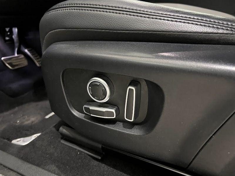 Land Rover Range Rover Evoque 2.0 D165 MHEV R-Dynamic AWD auto