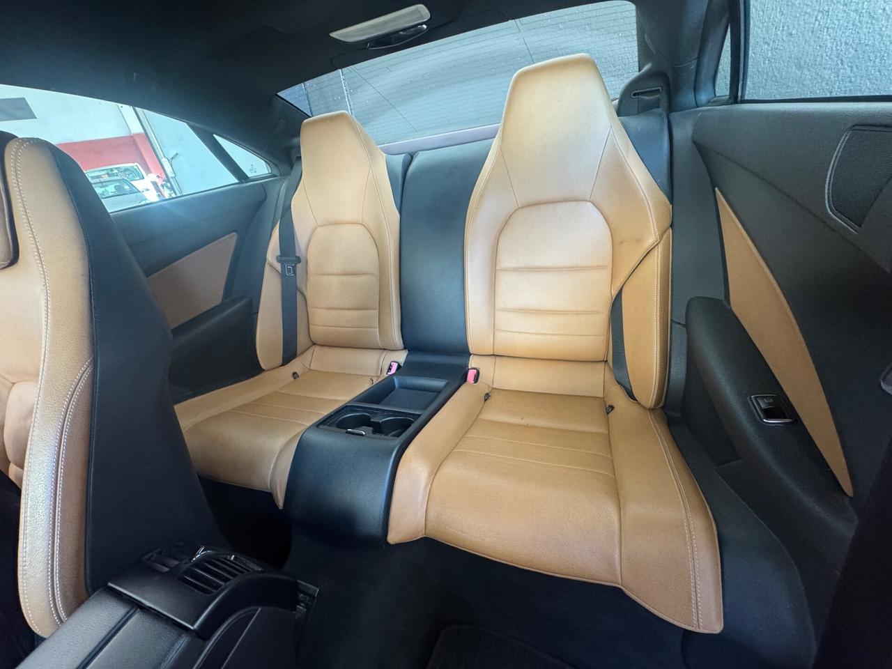 Mercedes-benz E 220 CDI BlueEFFICIENCY Avantgarde