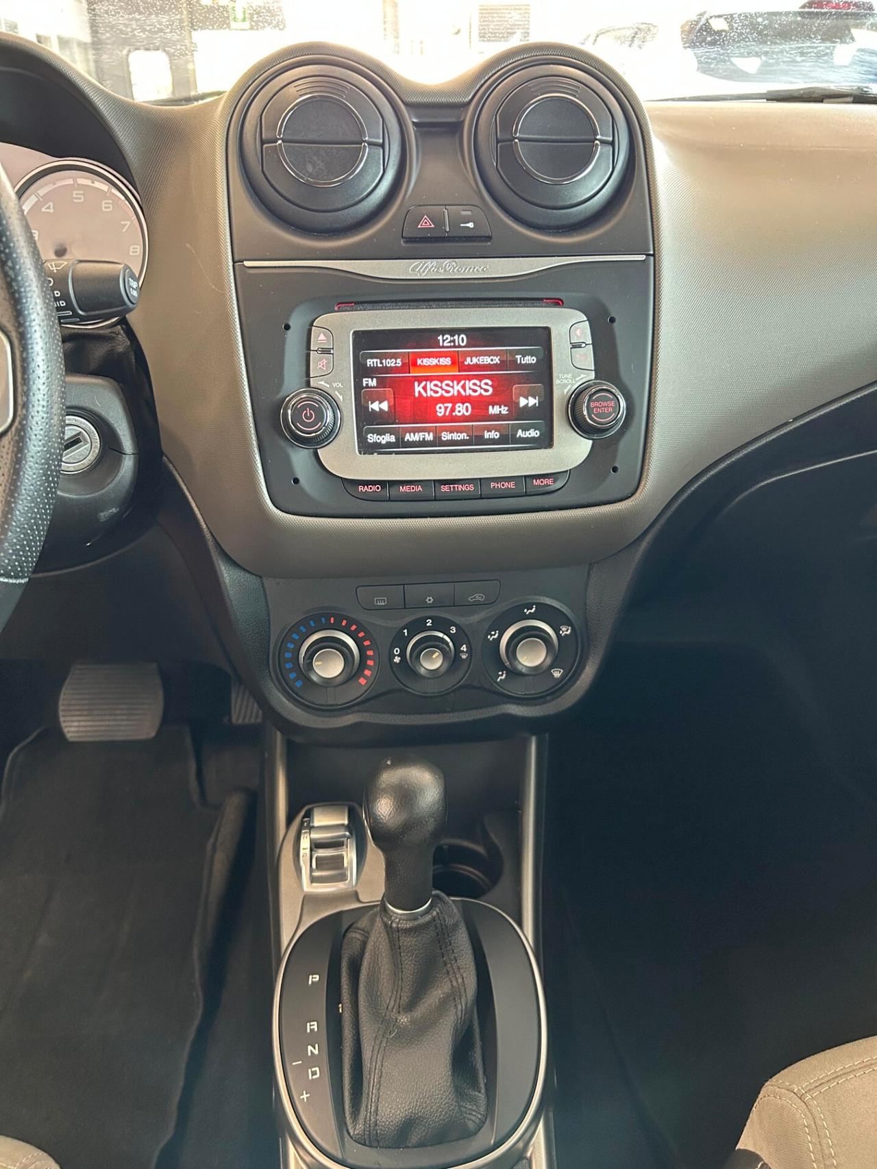 Alfa Romeo MiTo 1.4 T 140 CV M.air S&S TCT Distinctive