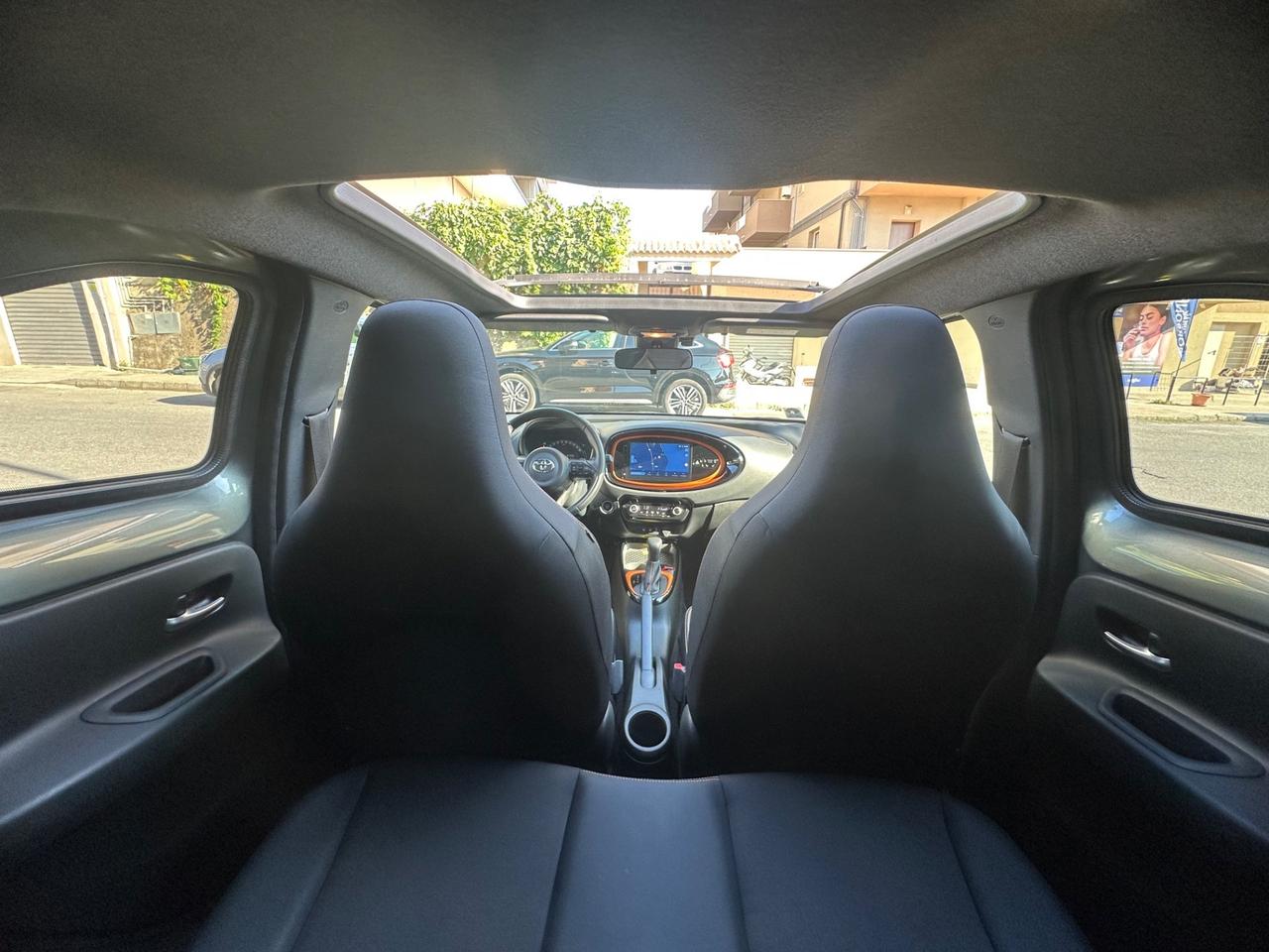 Toyota Aygo Connect 1.0 VVT-i 72 CV 5 porte x-play MMT