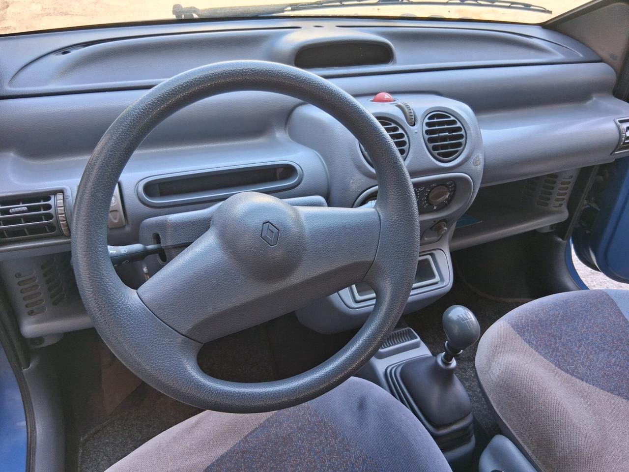 Renault Twingo 1.2i Cat E