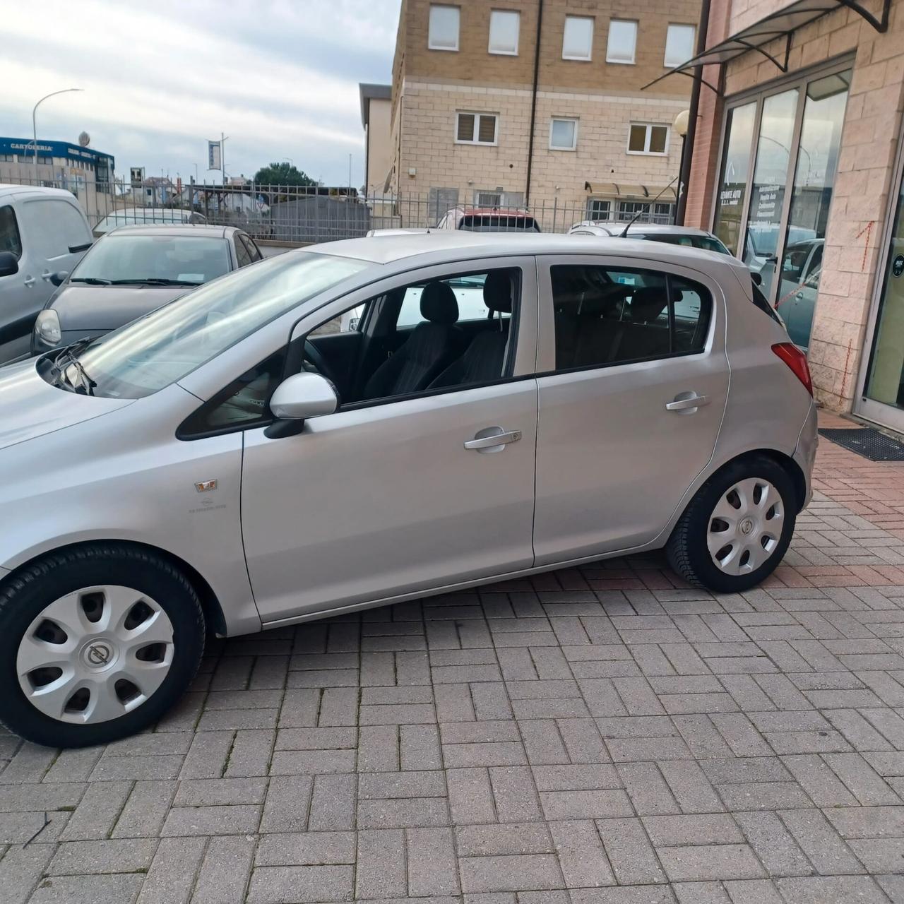 CORSA 1.3 MJTD NEOPATENTATI GARANZIA 12 MESI